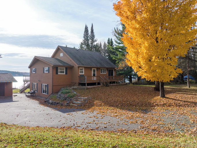 Exterior & Views 1, Kenny Lodge, Bayfield