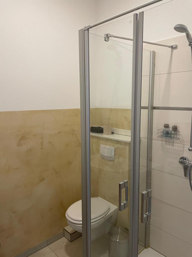 Bathroom 4, Hotel Oniro, Heidekreis