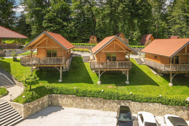 Others 5, Resort pri Hrastu, Kamnik