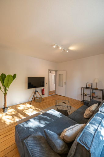 Others 5, RR - Central Apartments 80qm - Balcony - Washer, Magdeburg