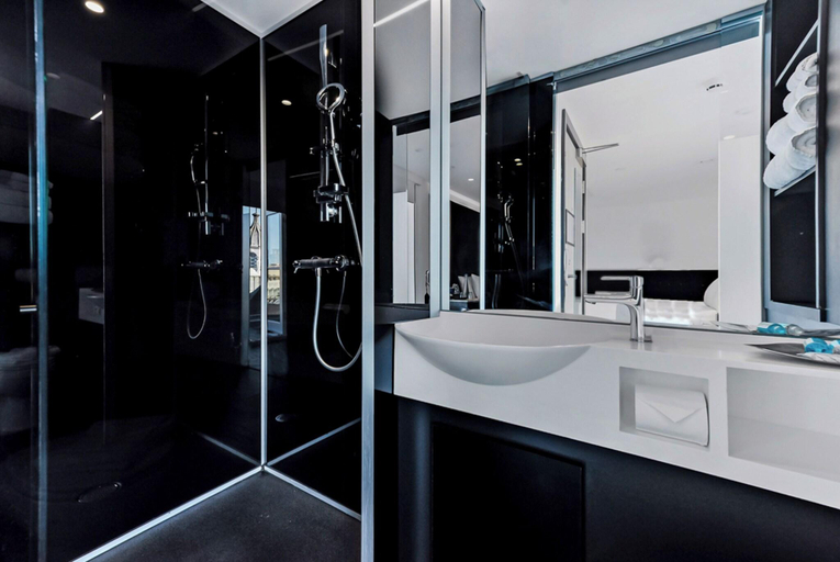 Bathroom 3, The Z Hotel Covent Garden, London