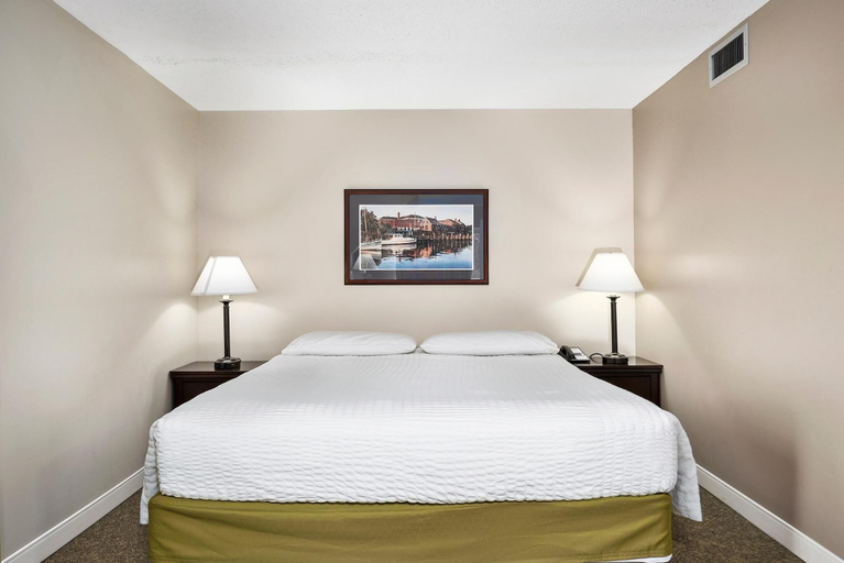 Bedroom 3, Second Floor Deluxe Suite Bay View, Cecil