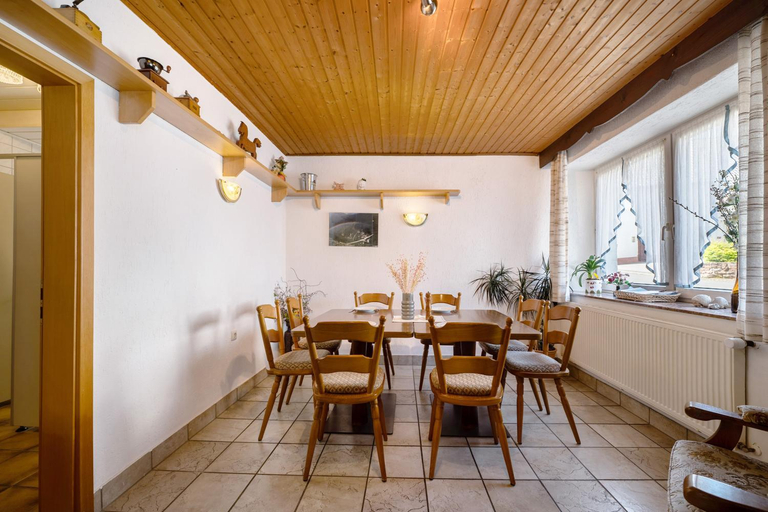 Dining Room 9