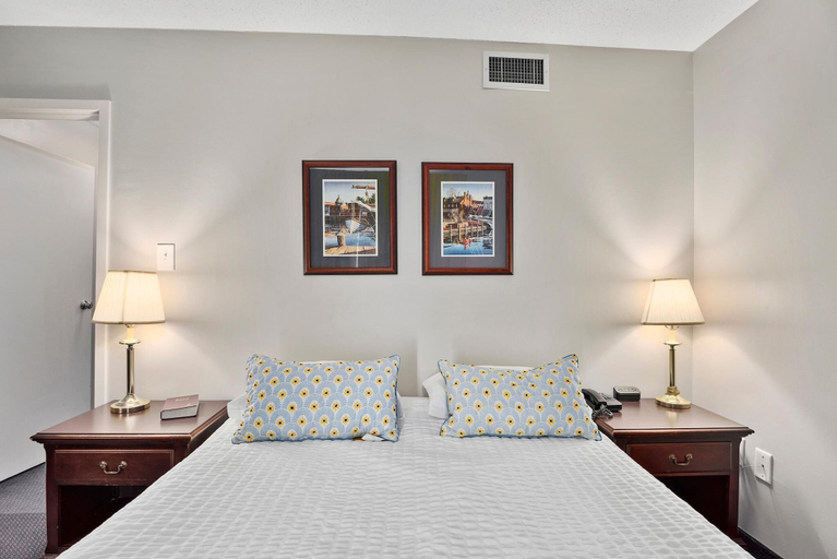Bedroom 3, Second Floor Standard Suite Bay View, Cecil