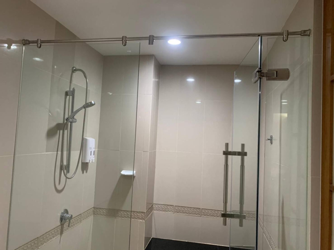 Bathroom 5, Sunee Grand Hotel and Convention Center, Muang Ubon Ratchatani