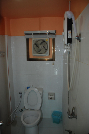 Bathroom 4, Keeree Guesthouse, Muang Phetchaburi
