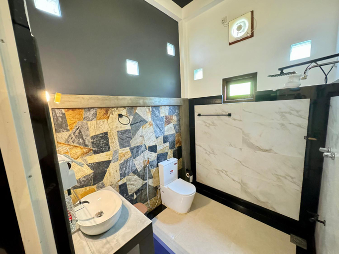 Bathroom 2, Thara Cabana, Bentota