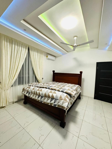 Bedroom 2, Mankatiwa Court Apartmentnt, Ga West
