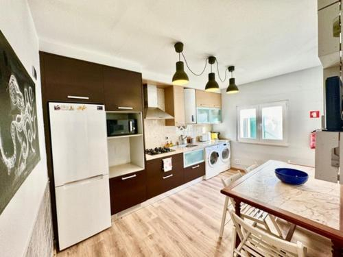Others 5, Sunset Cove, Torres Vedras