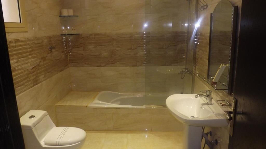 Bathroom 5, Taleen AlMasif Serviced Apartments, Riyadh