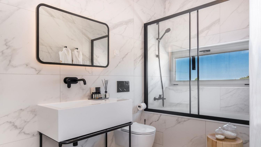 Bathroom, Beachfront Plant Villas with the pool, Novalja