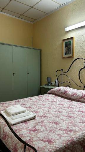 Others 3, Albergo Fiorita, Genova