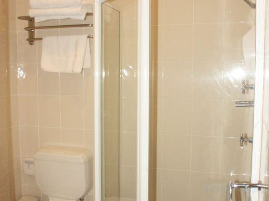 Bathroom 3