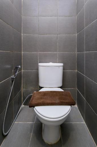 Bathroom 7