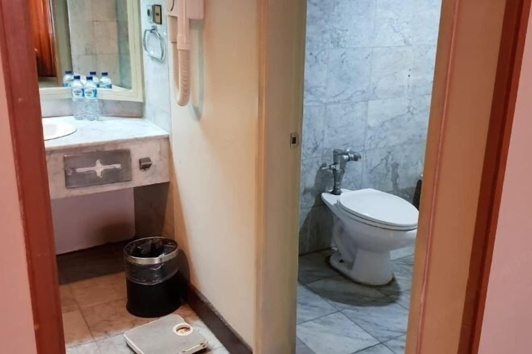 Bathroom 13