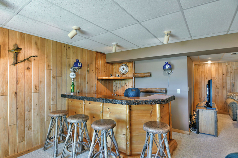 Food & Drinks, Cheif Lake Lodge 4 Bedroom Home by RedAwning, Sawyer