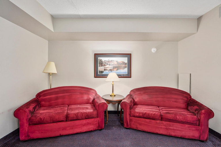 Others 5, Second Floor Standard Suite Bay View, Cecil