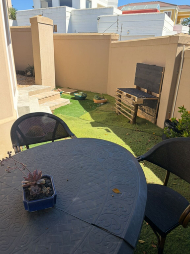 Others 3, Aderem blus rooms, City of Cape Town
