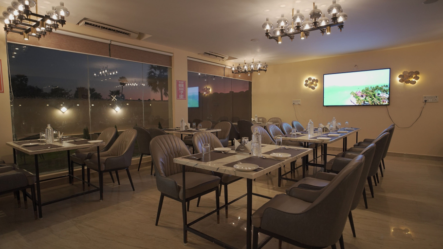 Food & Drinks 4, Citrus Classic Resorts & Spa Mahabalipuram ECR, Kancheepuram