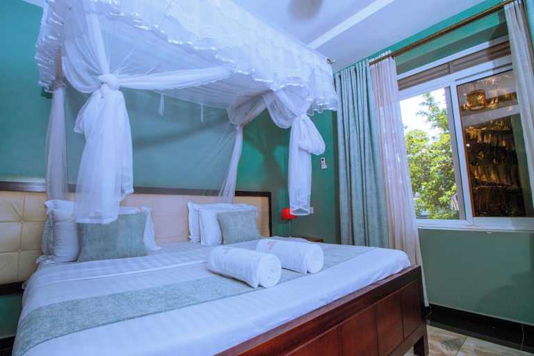 Bedroom 2, The Mansion Hotel, Jinja