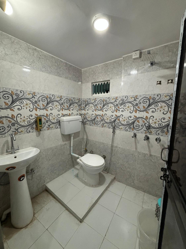 Bathroom, Durga Bhawan Homestay, Faizabad