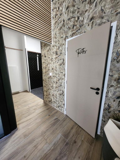 Bathroom 4, Le domaine de Bachmay, Mayenne