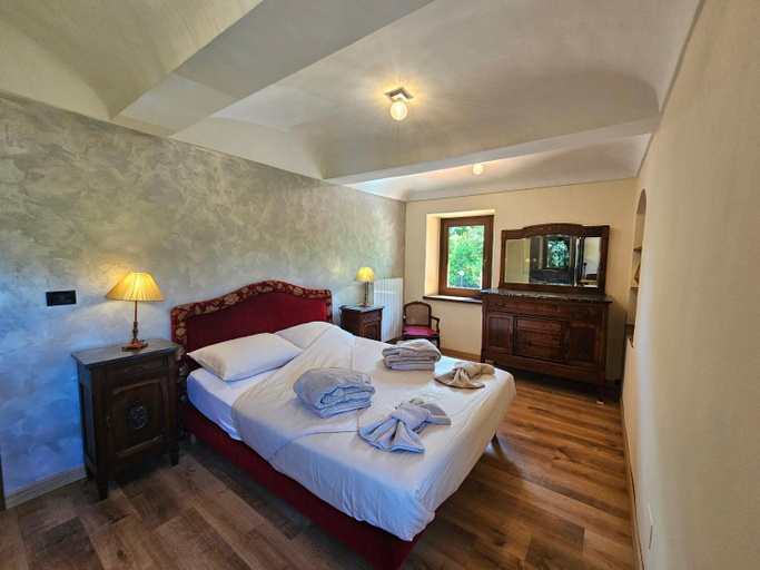 Bedroom 4, Villa Fonte, Asti