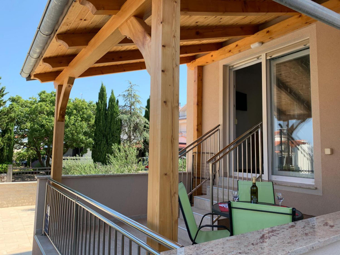 Others 3, Apartments Mali Val, Punat