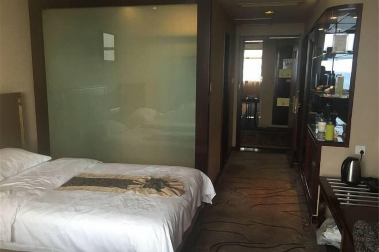 Bedroom, Yellow River Pearl Hotel, Yinchuan
