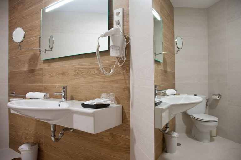 Bathroom 4, Hotel Palacio de Cristal, Lugo
