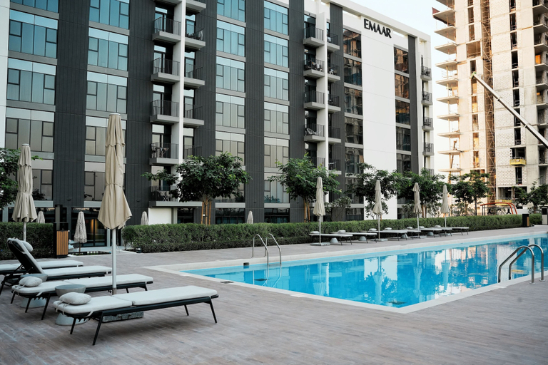 Sport & Beauty, Central 1BHK in Dubai Hills. Burj View, Dubai