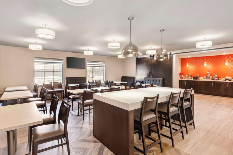 Food & Drinks 5, Best Western Plus Executive Inn Scarborough, Toronto