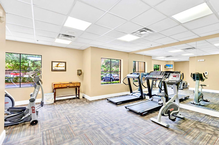 Others 5, Apartment with Pool & Hot Tub - Close to Universal Studios, Orange