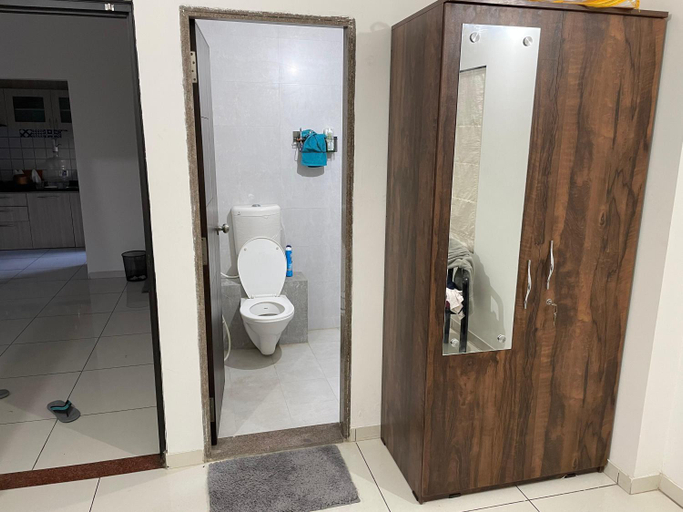Others 4, AATMIYA’s Heights-Tower A, Vadodara
