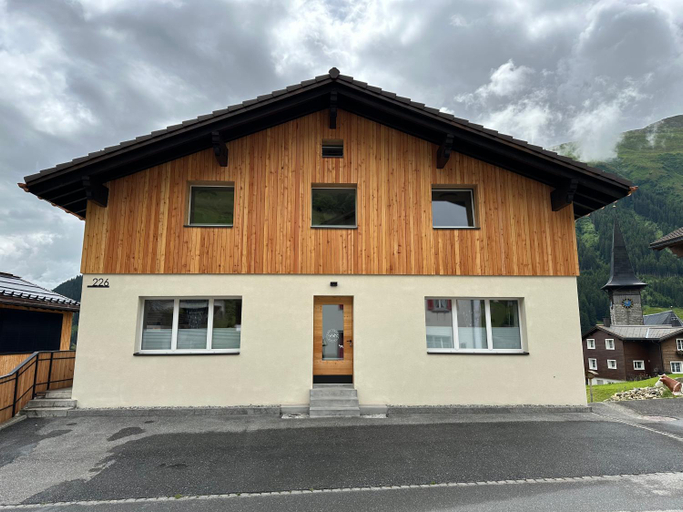 Others 4, Yeti Lodge, Surselva