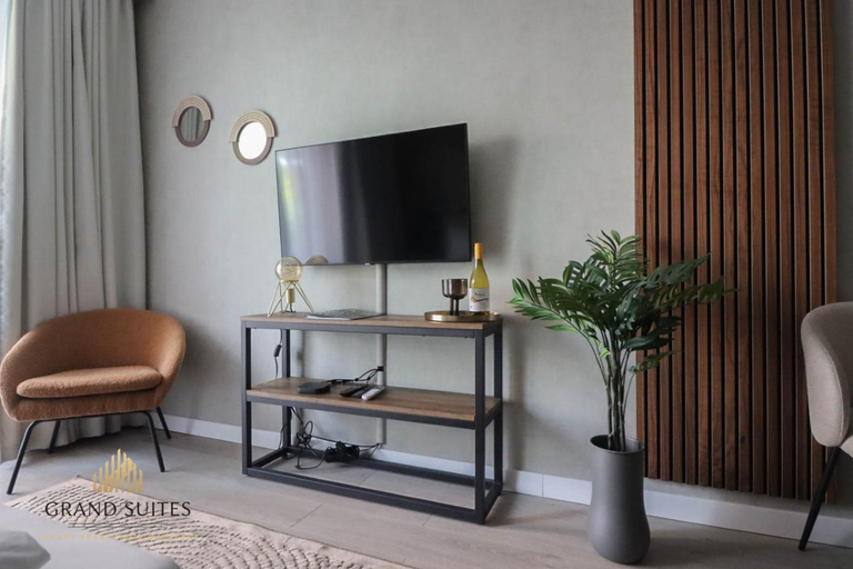 Others 5, Grand Suites Promenade, Budapesti