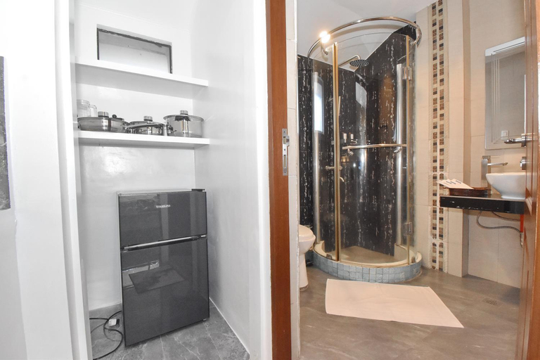 Bathroom 4, Villa Sunset Boracay, Malay