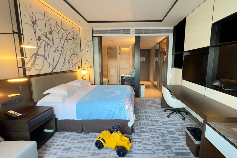 Bedroom 24