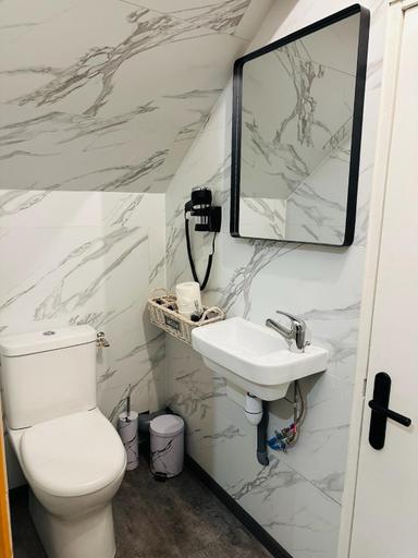 Bathroom 4, Espace Piscine et SPA Villa des Cortins, Aube