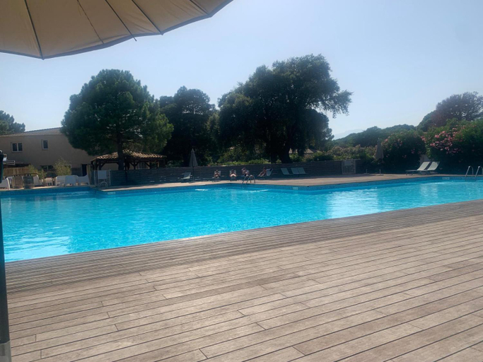 Others 5, Appartement en residence privee, Corse-du-Sud