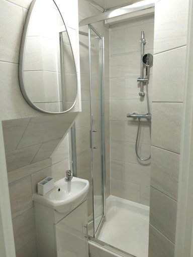 Shower 5, OnPoint Home, Coventry