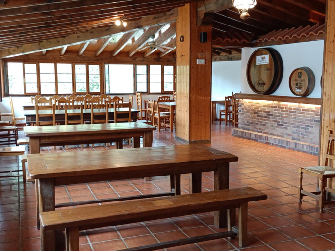Food & Drinks 5, Hostal del Camino de Santiago, Navarra