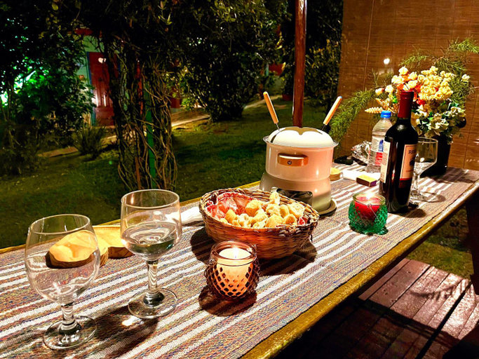 Food & Drinks 5, Tirol Chales, Camanducaia