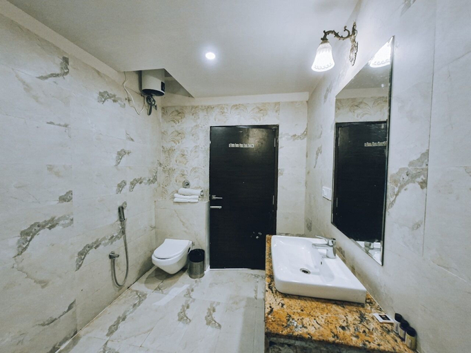 Bathroom, Surya Kothi Resort, Udaipur