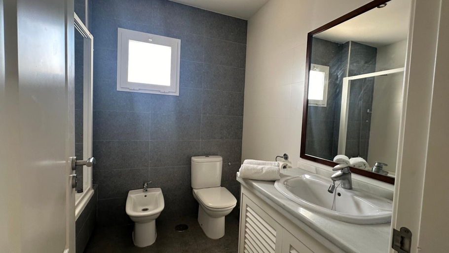 Bathroom 2, Villa Maringa - Family Friendly, Private pool, Bbq, Amazing views, Málaga