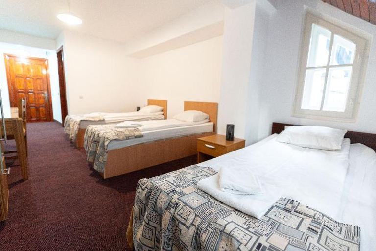 Bedroom 2, Mountain Breeze, Predeal