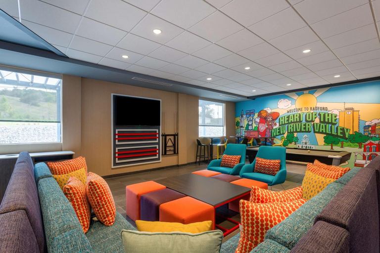 Public Area 2, Tru by Hilton Radford, VA, Montgomery