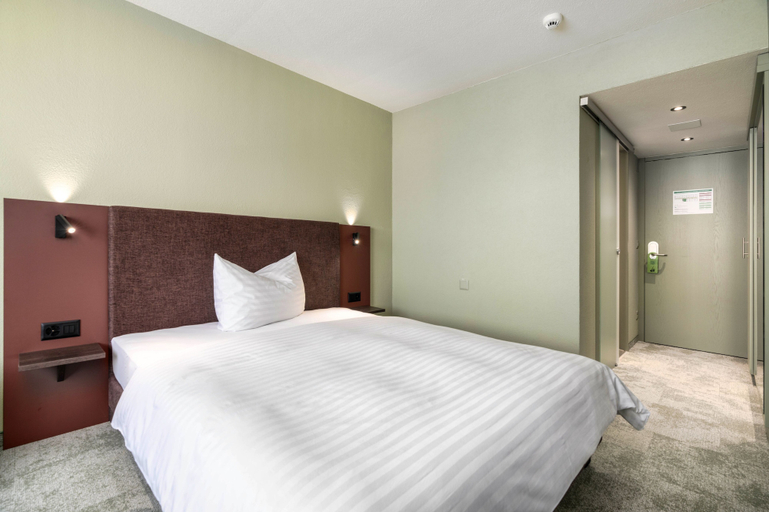 Bedroom 2, b_smart hotel Schönenwerd, Olten