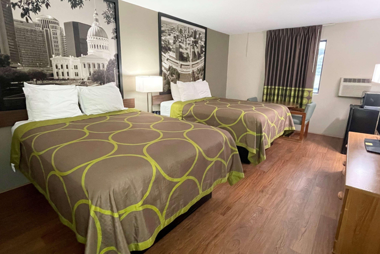 Bedroom 3, Super 8 by Wyndham Eureka/Six Flags Nearby, Saint Louis