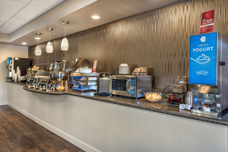 Food & Drinks 5, Best Western Plus Peak Vista Inn & Suites, El Paso